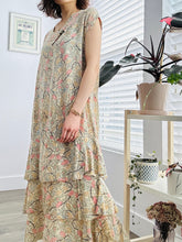 Load image into Gallery viewer, Vintage 1920s deco floral dress

