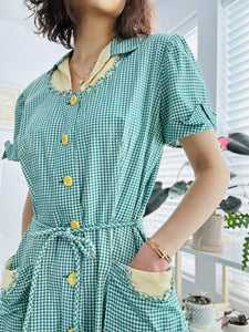 Vintage 1940s gingham cotton dress