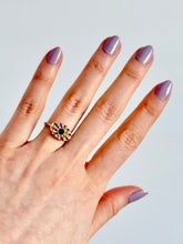 Load image into Gallery viewer, Vintage rhinestone deco ring
