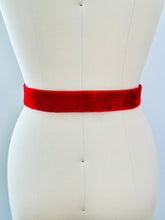 Load image into Gallery viewer, Vintage 1940s Velvet Ribbon Belt
