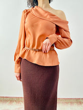 Load image into Gallery viewer, Rust color satin one shoulder top
