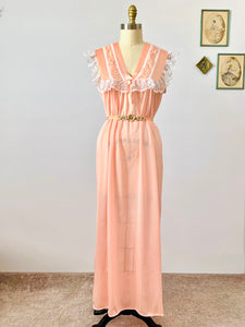 Vintage 1960s peach color night gown