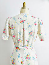 Load image into Gallery viewer, Vintage 1930s Radcliffe Rayon Floral Lingerie Dressing Gown
