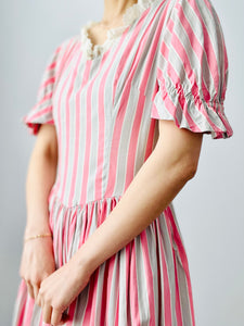 Vintage 1950s pink candy stripes dress