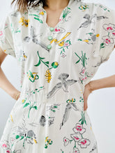 Load image into Gallery viewer, Vintage 1940s “Doves &amp; Florals” novelty print dress
