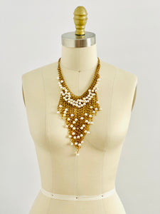 Vintage bib style pearl necklace