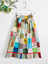 Load image into Gallery viewer, Vintage patchwork print skirt

