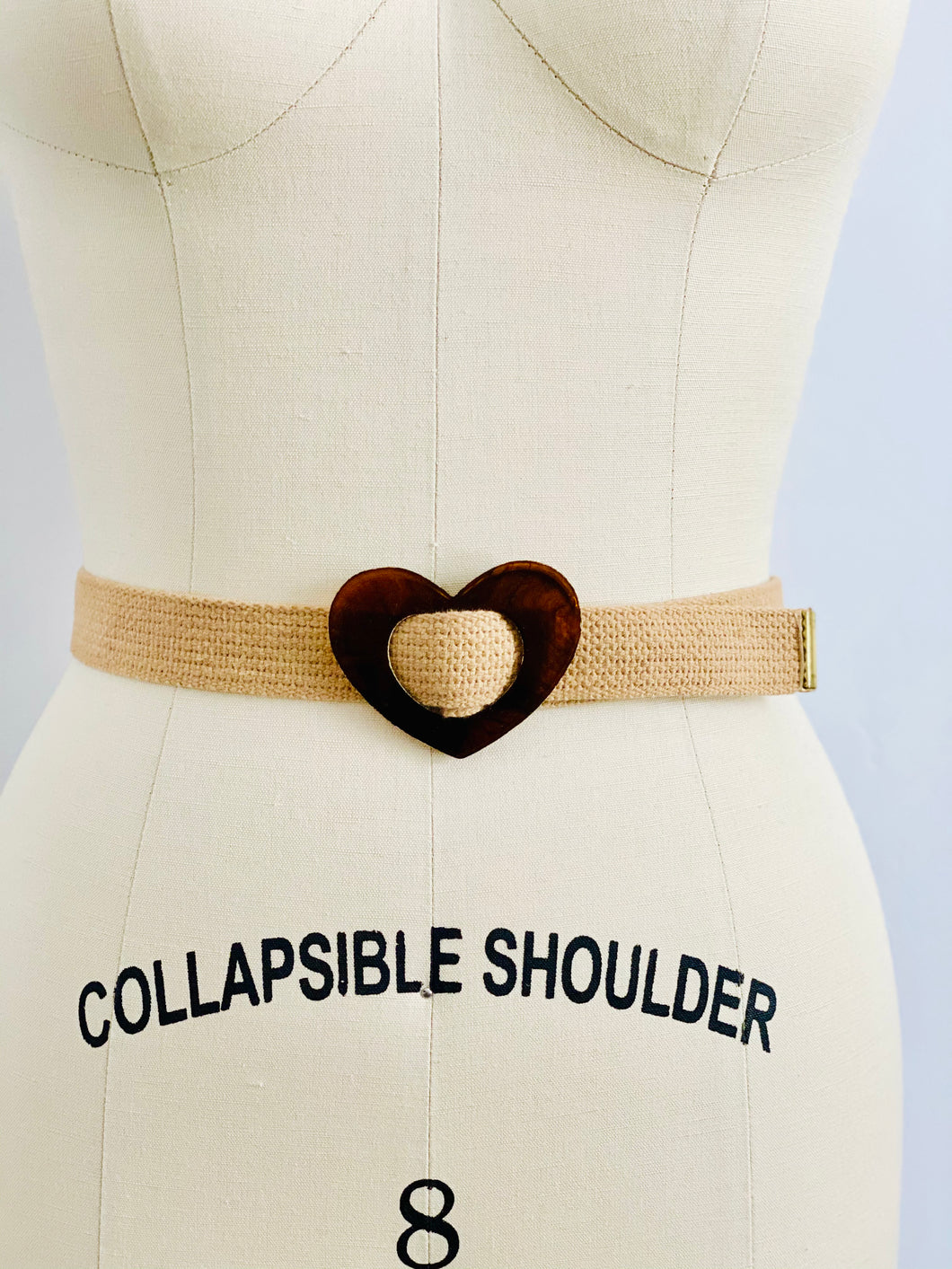 Vintage 1970s belt w heart shaped buckle