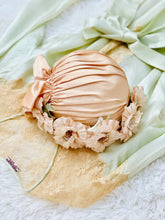 Load image into Gallery viewer, Vintage champagne pink ruched satin millinery hat
