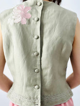 Load image into Gallery viewer, Vintage Embroidered Linen Top
