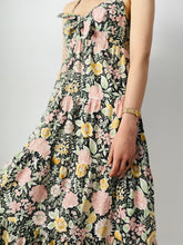 Load image into Gallery viewer, Vintage 1970s front knot floral dress
