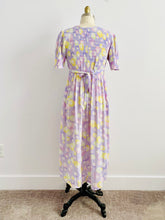 Load image into Gallery viewer, Vintage Pastel Lavender Color Novelty Print Dress w Puff Sleeves
