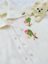 Load image into Gallery viewer, Vintage 1950s cardigan with floral appliqués
