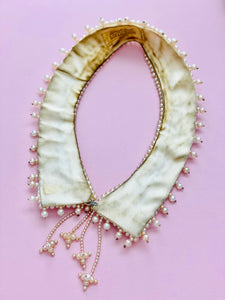 Vintage beaded faux pearls collar necklace
