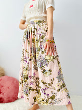 Load image into Gallery viewer, Vintage pink floral maxi skirt with pockets
