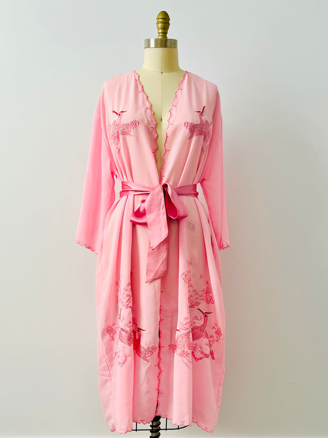 Vintage pink embroidered lounging robe