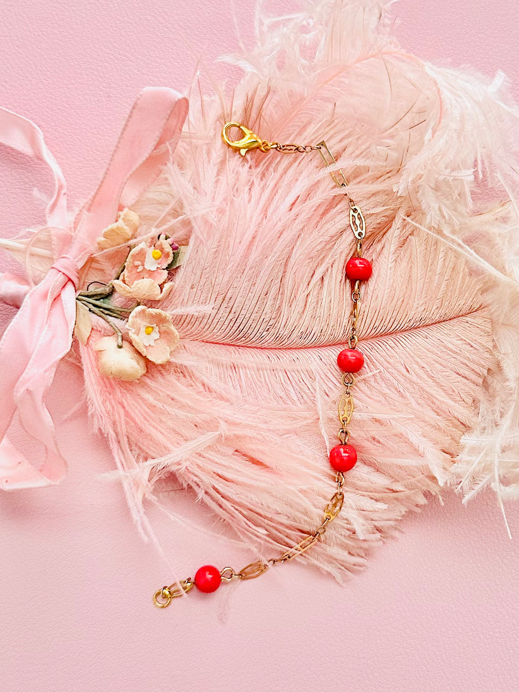 Vintage dainty gold chain coral bead bracelet