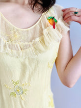 Load image into Gallery viewer, Vintage 1930s tulle lace floral embroidered dress
