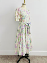 Load image into Gallery viewer, Vintage Floral Cotton Dress in Pastel Colors w Ribbon Bow
