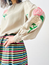 Load image into Gallery viewer, Vintage 1940s style embroidered top
