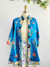 Load image into Gallery viewer, Vintage Blue Chinese Silk Embroidered Jacket
