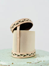Load image into Gallery viewer, Vintage pastel pink bucket bag
