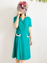 Load image into Gallery viewer, Vintage 1960s emerald green embroidered linen dress
