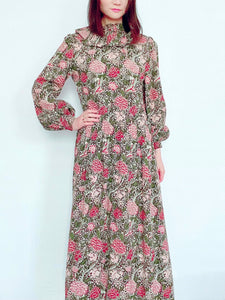 Vintage 1970s floral maxi dress with balloon sleeves