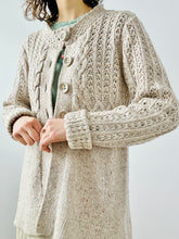 Load image into Gallery viewer, Vintage oatmeal color cardigan/sweater

