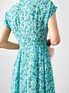 Vintage 1940s leaf print day dress