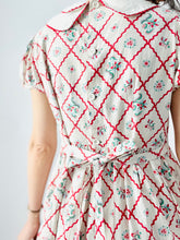 Load image into Gallery viewer, Vintage 1930s Rick Rack Floral Dress
