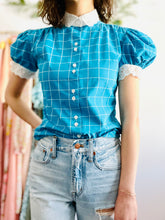 Load image into Gallery viewer, Vintage 1950s blue puff sleeves top
