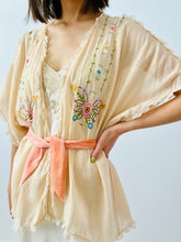 Load image into Gallery viewer, Vintage 1920s pastel embroidered bed jacket
