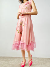 Load image into Gallery viewer, Vintage 1920s lilac color silk dress with ribbonwork
