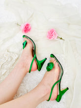 Load image into Gallery viewer, Vintage forest green satin heels
