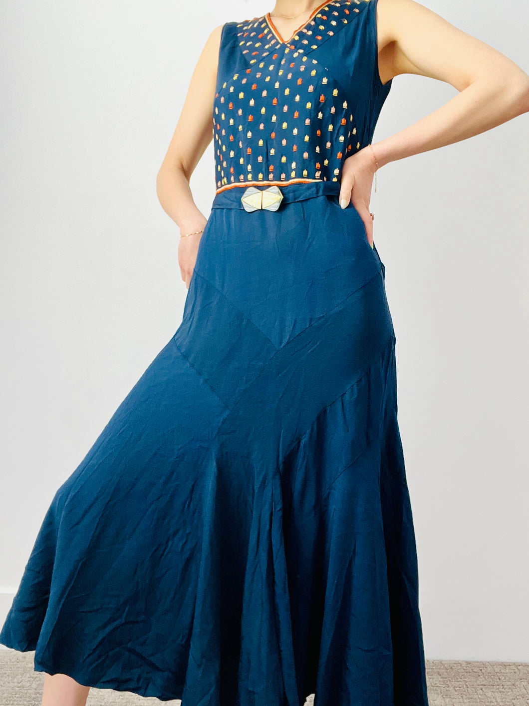 Vintage 1920s Art Deco blue embroidered flapper dress