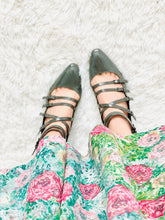 Load image into Gallery viewer, Vintage Calvin Klein Grey Color Strappy Heels Leather Shoes

