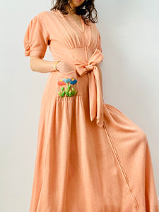 Vintage 1940s peachy pink dressing gown