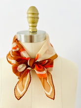 Load image into Gallery viewer, Vintage 1960s Mod style circles print scarf
