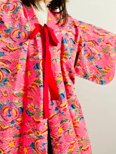 Load image into Gallery viewer, Vintage pink Japanese kimono phoenix print reversible dressing robe

