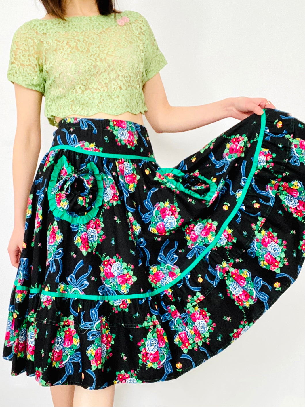 Vintage 1950s Novelty Print Floral Skirt with Heart Shaped Pockets