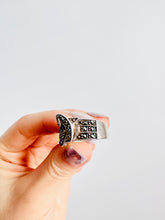 Load image into Gallery viewer, Vintage sterling silver buckle marcasite ring
