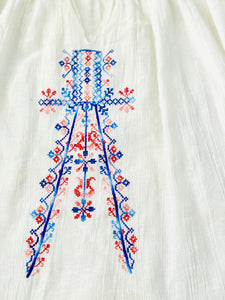 Vintage Hungarian Top Embroidered Blouse Long Sleeves
