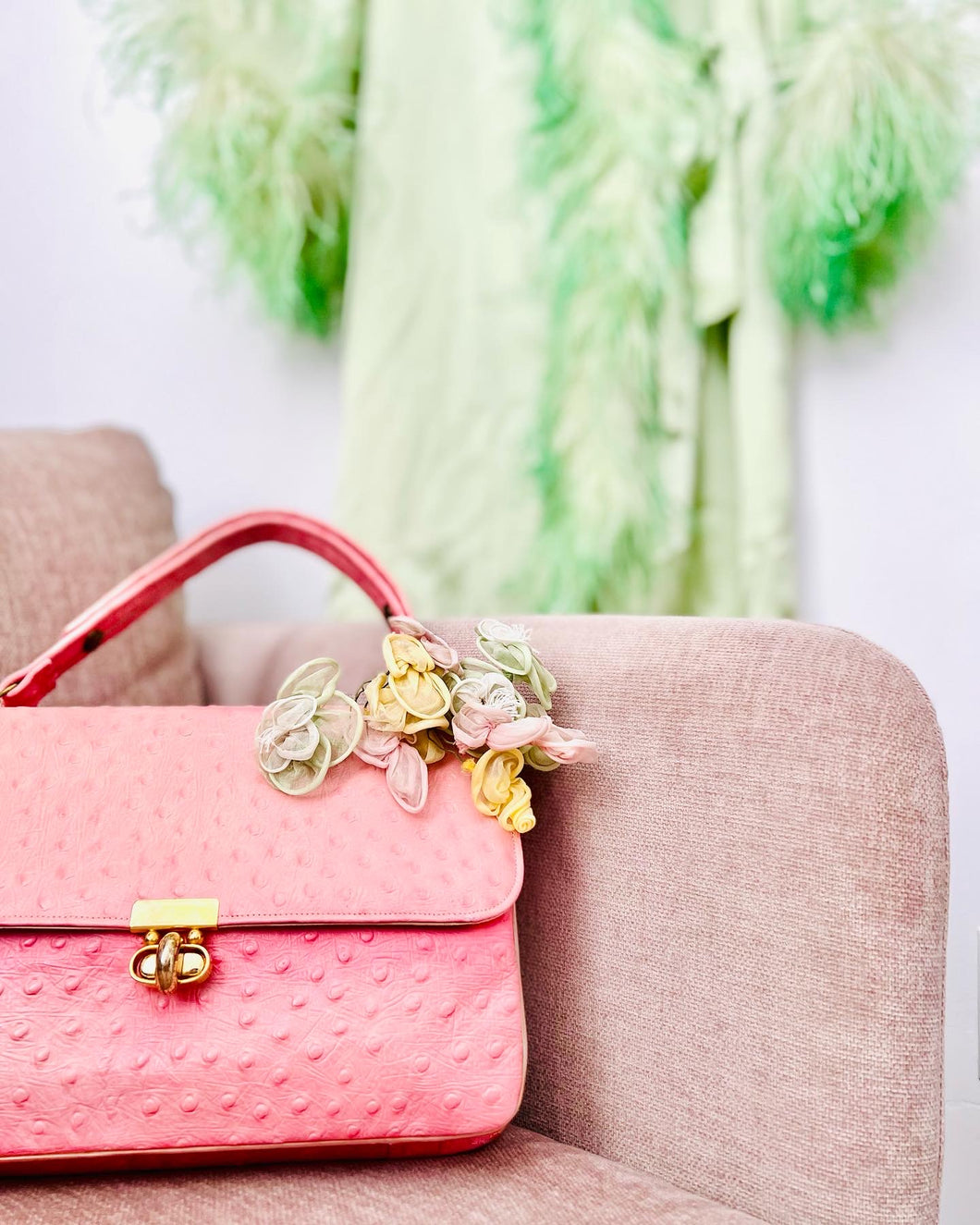 Vintage 1960s pink embossed leather purse