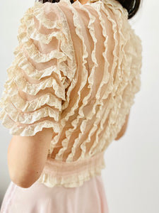 Vintage 1930s pastel pink ruffled lace top