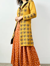 Load image into Gallery viewer, Vintage daisy duster style cardigan

