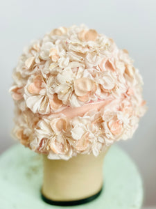 Vintage 1940s pink velvet petals millinery hat