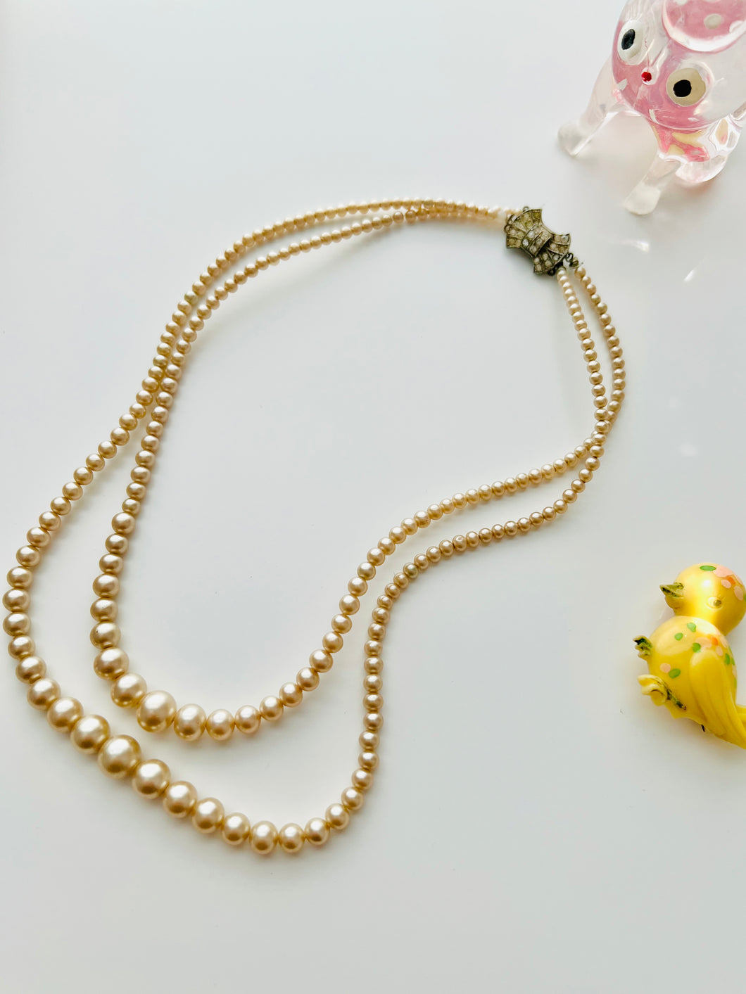Vintage faux pearl choker
