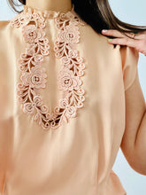 Load image into Gallery viewer, Vintage 1940s peach color rayon top with lace neckline
