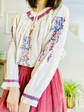 Load image into Gallery viewer, Vintage Hungarian Top Embroidered Blouse Long Sleeves
